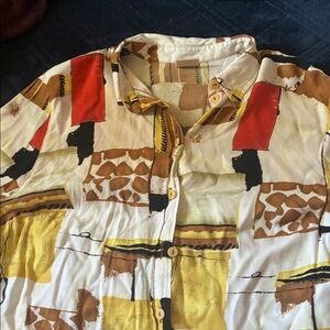 Women's Abstract Print Button-Up Blouse